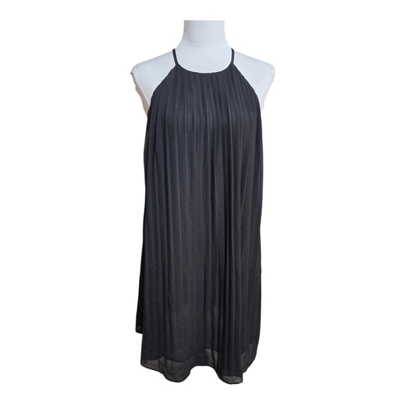 NWT Black Pleated Dress by H & M Medium - Picture 3 of 4
